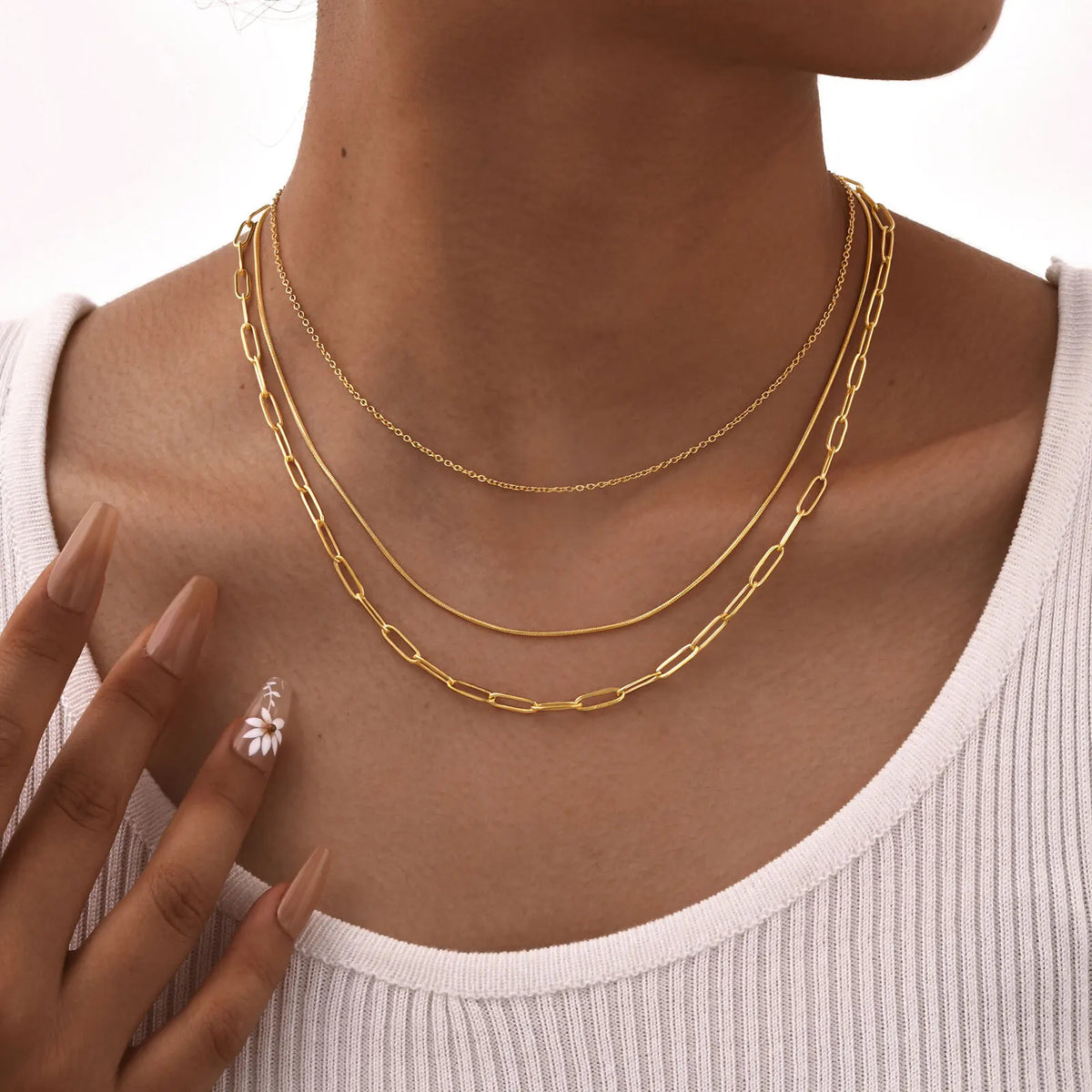 Golden Layers – Set of 3 Steel Goldplated Necklaces