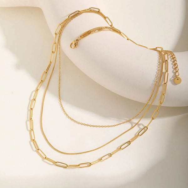 Golden Layers – Set of 3 Steel Goldplated Necklaces